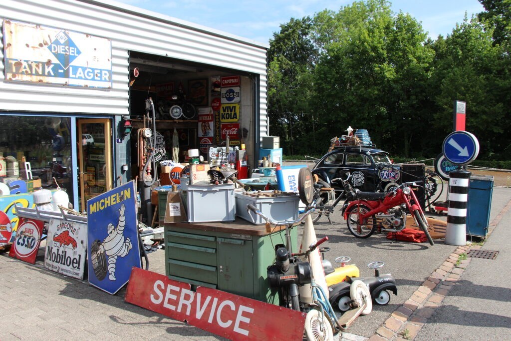 Titelbild: Autohalle Sunday Classics August 2027