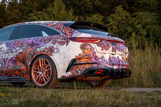 L.O.SHOTS_CmP2023_Kia_ProCeed_GT__9741_m.L._compr.jpeg