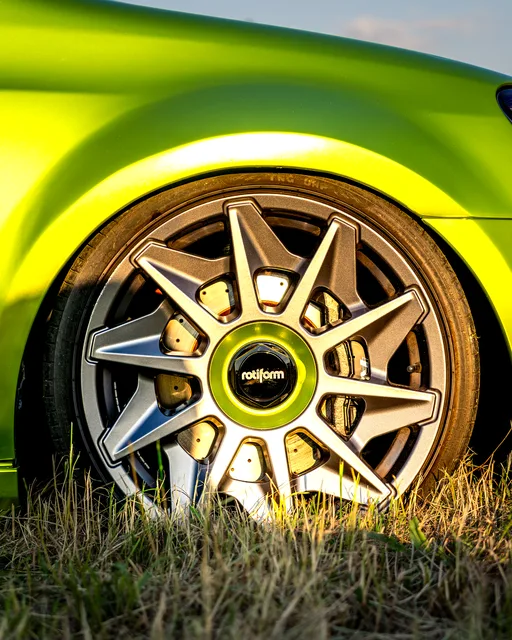 Golf VI R bright yellow-3.jpg