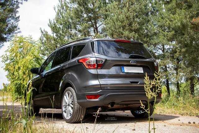 L.O.SHOTS_CmP2023_Ford_Kuga_0790_m.L._compr.jpeg
