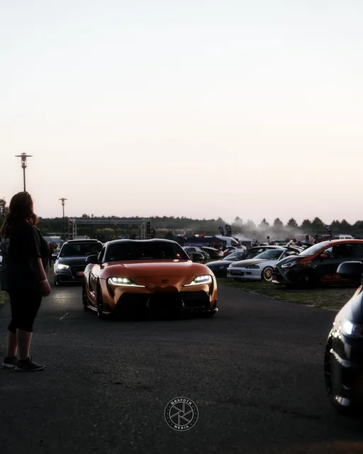 23016641.jpg