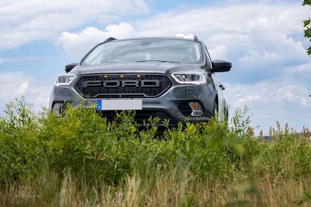 L.O.SHOTS_CmP2023_Ford_Kuga_1081_m.L._compr.jpeg