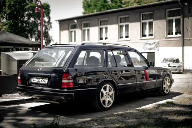 MB7_6086.jpg