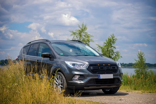 L.O.SHOTS_CmP2023_Ford_Kuga_0871_m.L._compr.jpeg