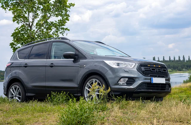L.O.SHOTS_CmP2023_Ford_Kuga_1086_m.L._compr.jpeg
