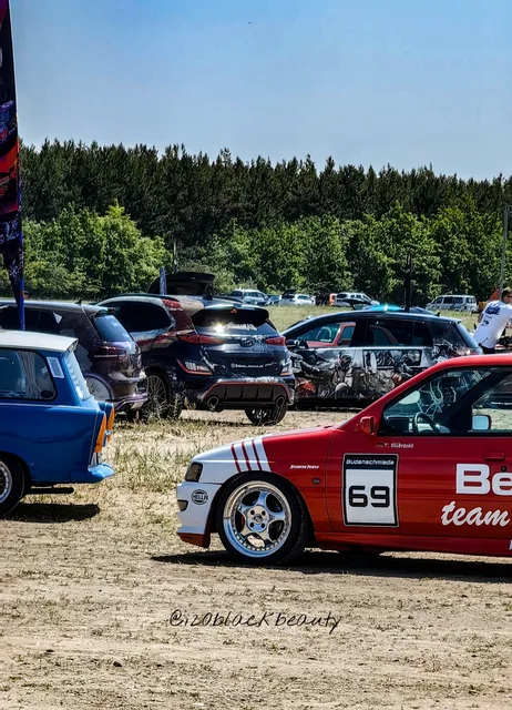 Galerievorschau: i20blackbeauty