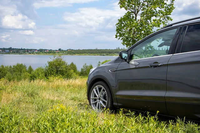 L.O.SHOTS_CmP2023_Ford_Kuga_0996_m.L._compr.jpeg