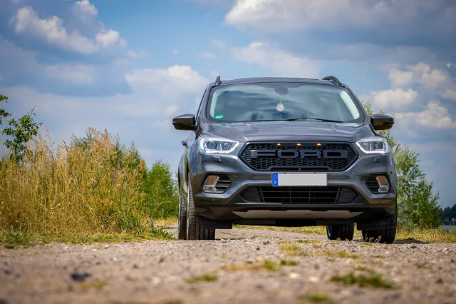 L.O.SHOTS_CmP2023_Ford_Kuga_0948_m.L._compr.jpeg