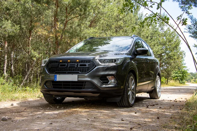 L.O.SHOTS_CmP2023_Ford_Kuga_0787_m.L._compr.jpeg