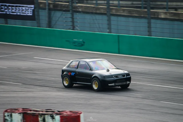 MB5_2855.jpg