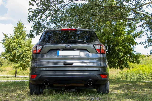 L.O.SHOTS_CmP2023_Ford_Kuga_0515_m.L._compr.jpeg