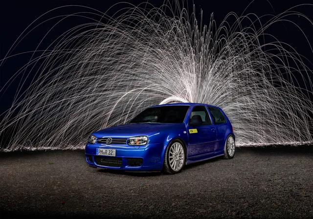 R32 3 klein.jpg
