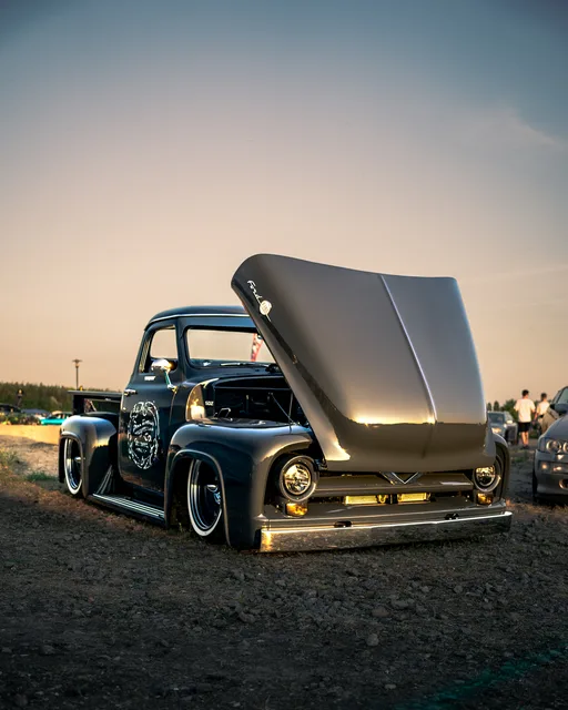 Ford F100-3.jpg