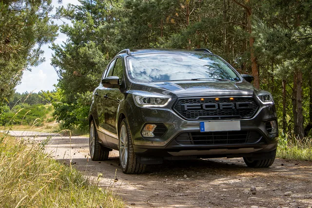 L.O.SHOTS_CmP2023_Ford_Kuga_0772_m.L._compr.jpeg